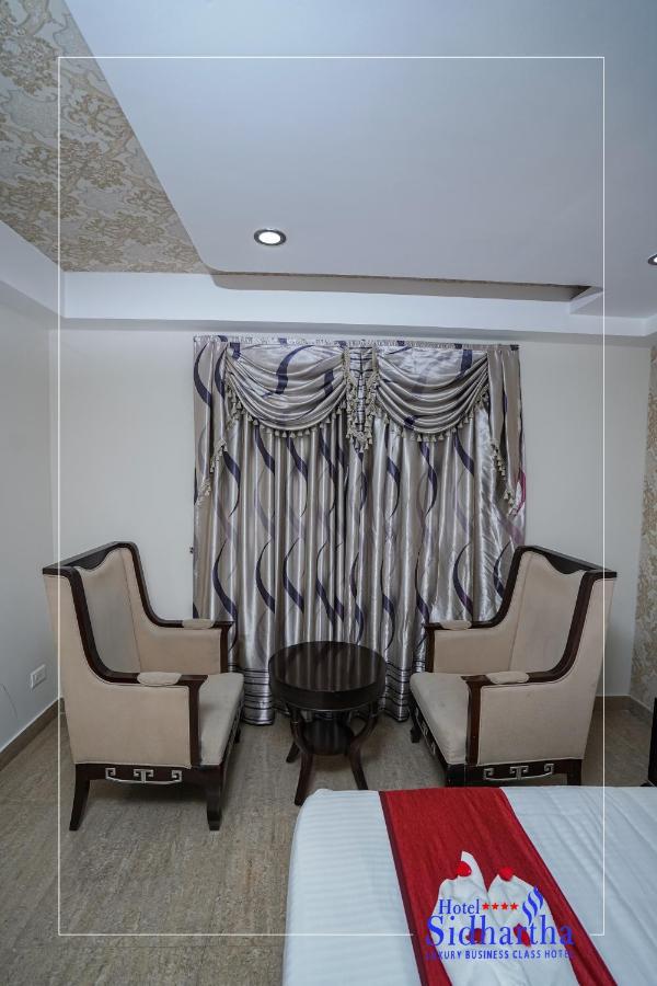 Hotel Sidhartha Chalakudy Kizhake Chālakudi エクステリア 写真