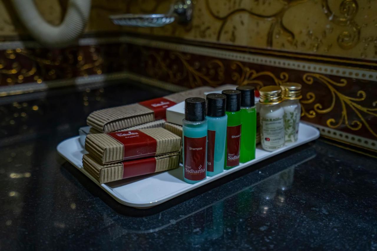 Hotel Sidhartha Chalakudy Kizhake Chālakudi エクステリア 写真